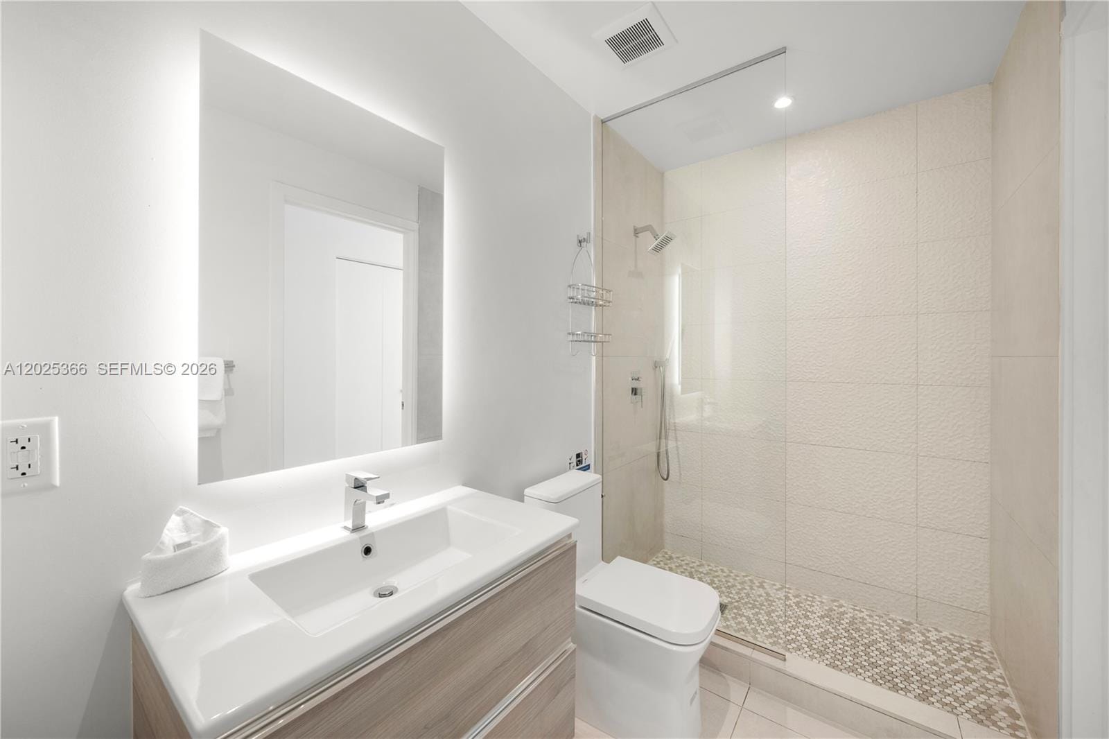 239 SW 9th Street 1701, Miami, FL 33130 photo 17