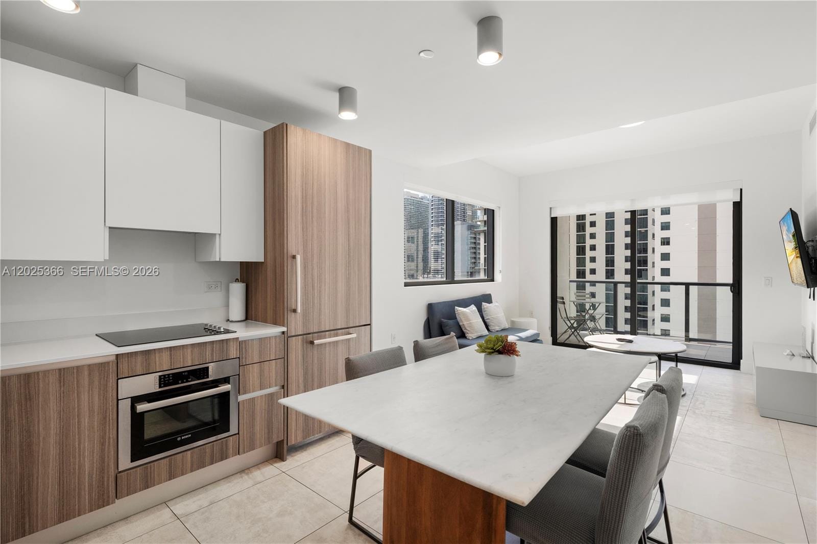 239 SW 9th Street 1701, Miami, FL 33130 photo 8