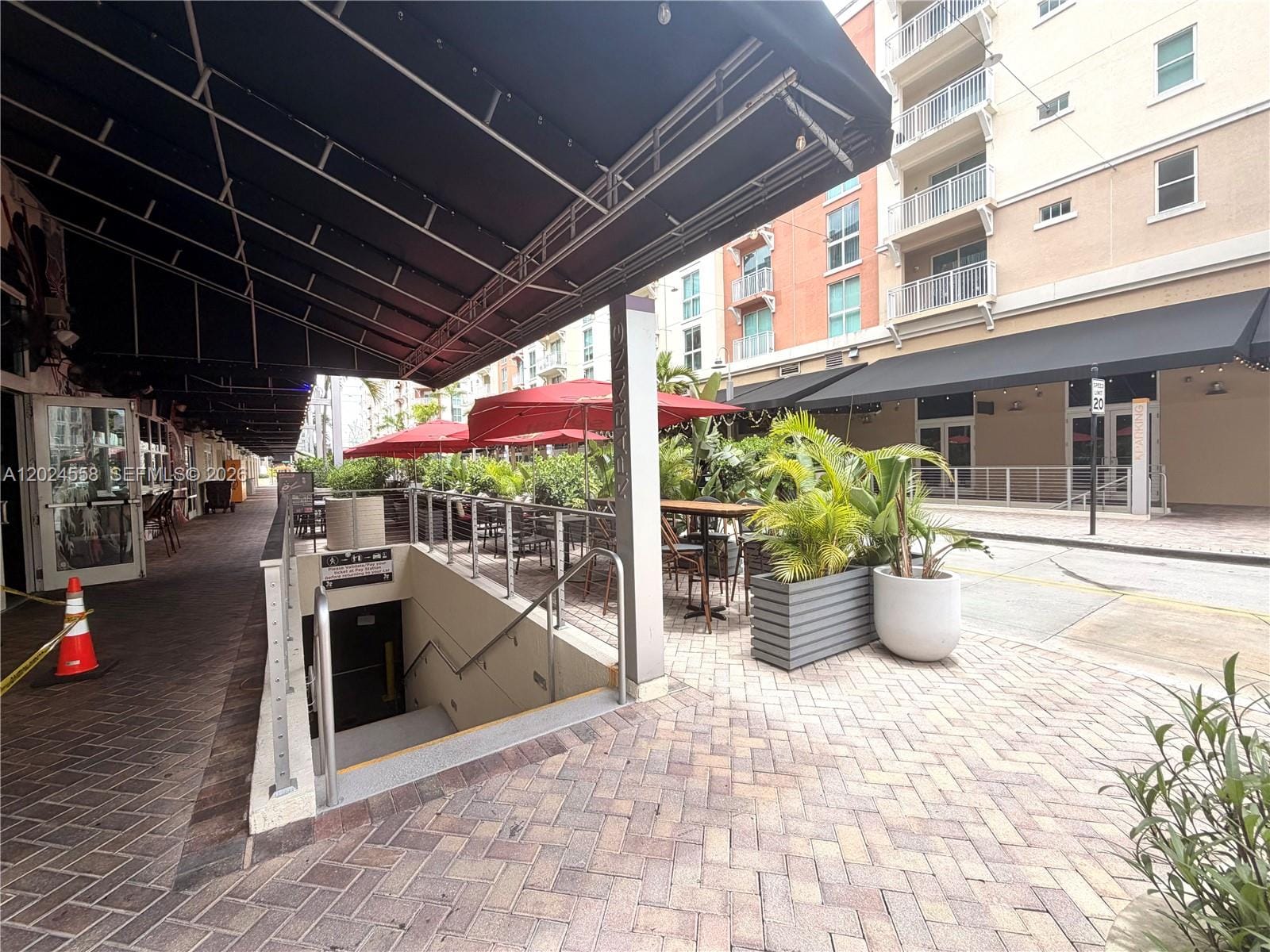 7290 SW 90th Street 303, Miami, FL 33156 photo 16