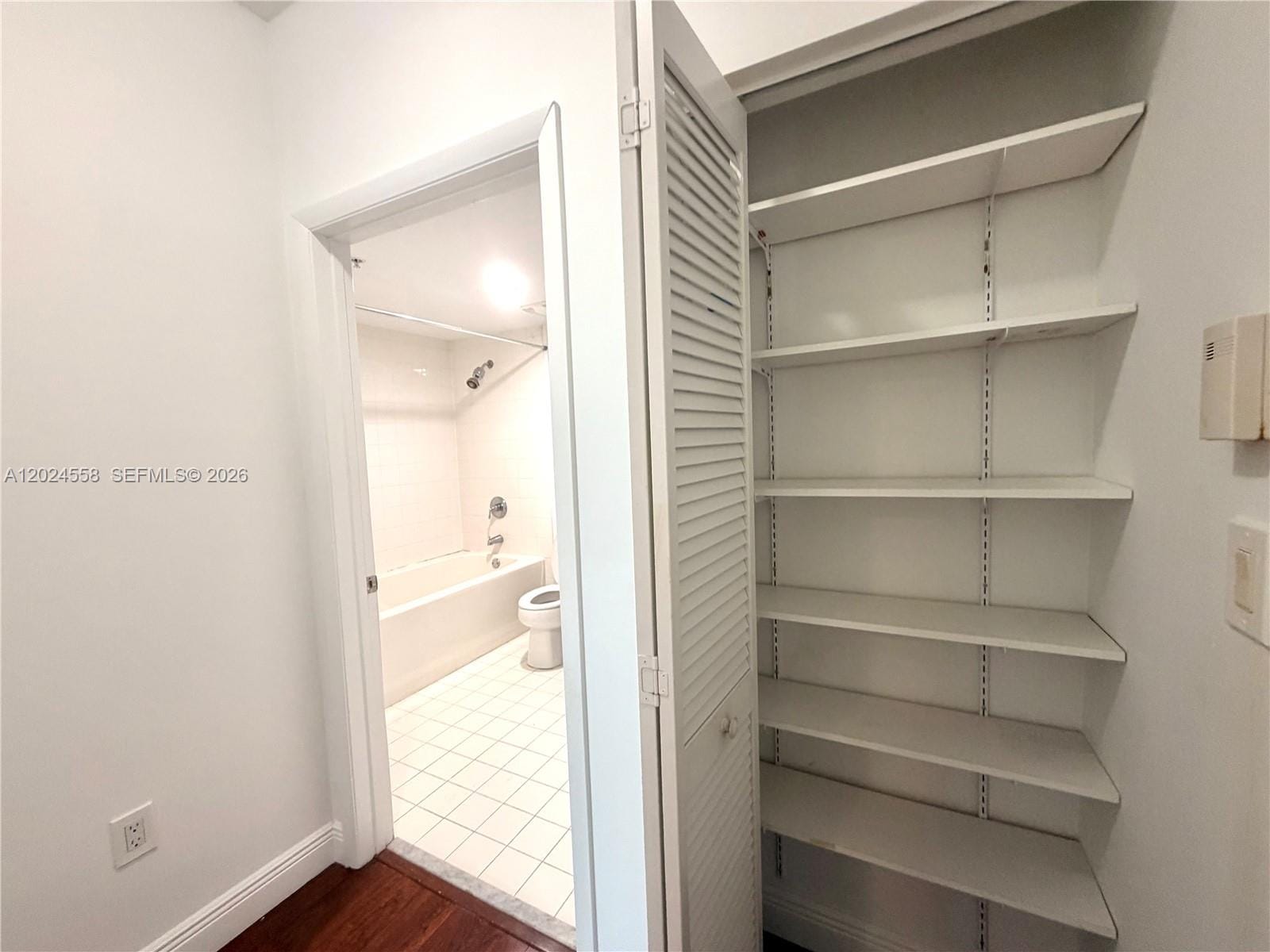 7290 SW 90th Street 303 — photo 10