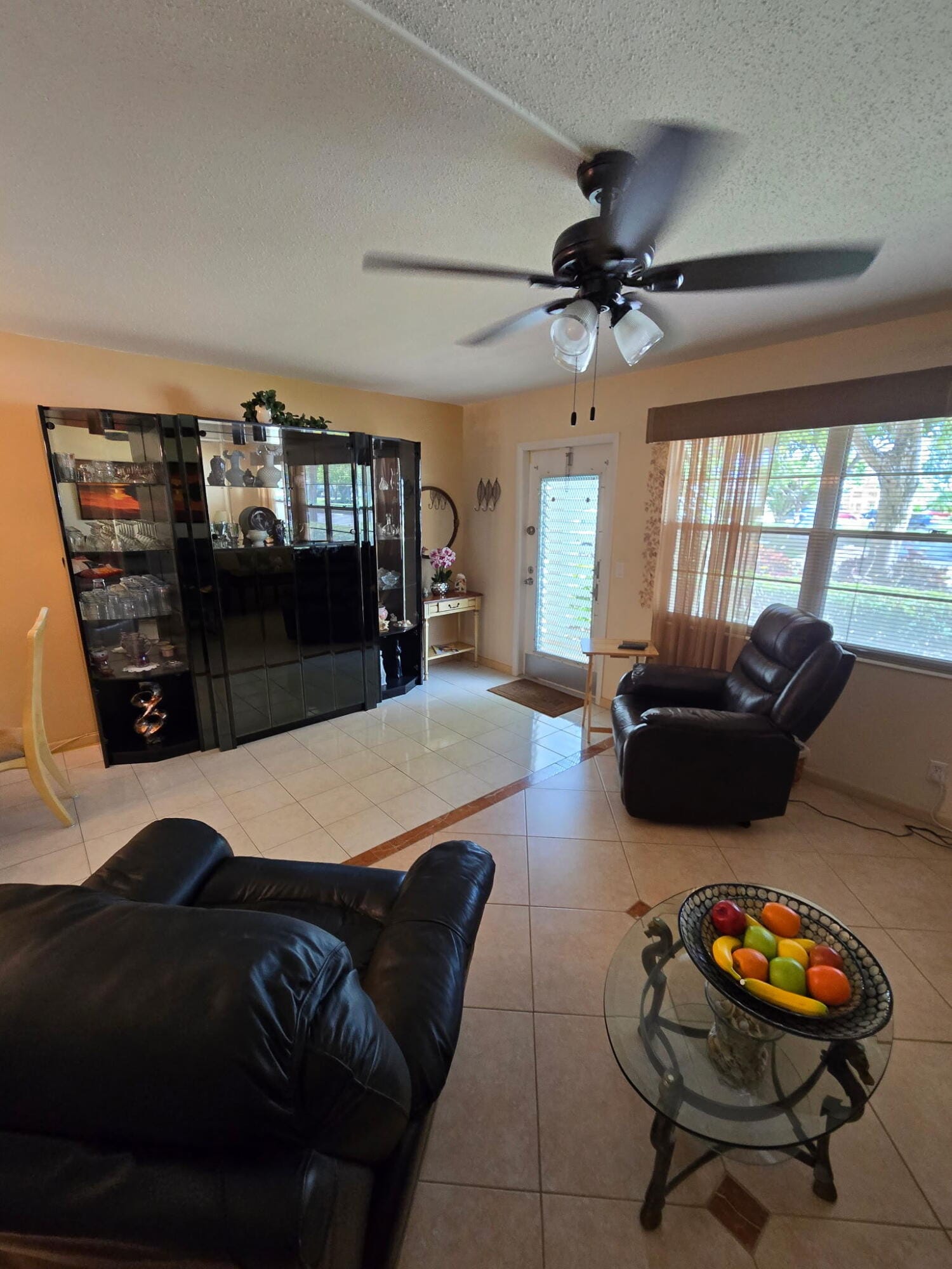 1030 Ashby D 1030 — photo 2