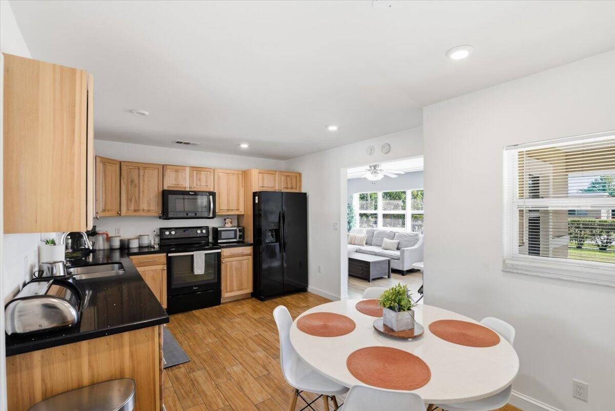 541 NE 58th Court, Fort Lauderdale, FL 33334 photo 7