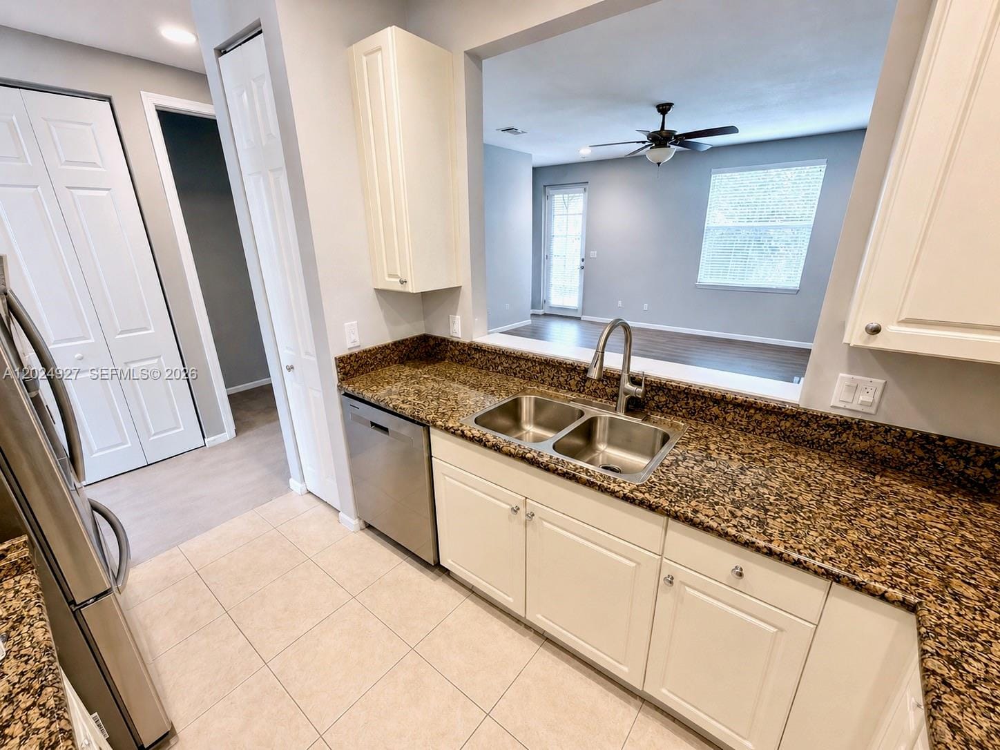 3909 White Peacock Lane — photo 9