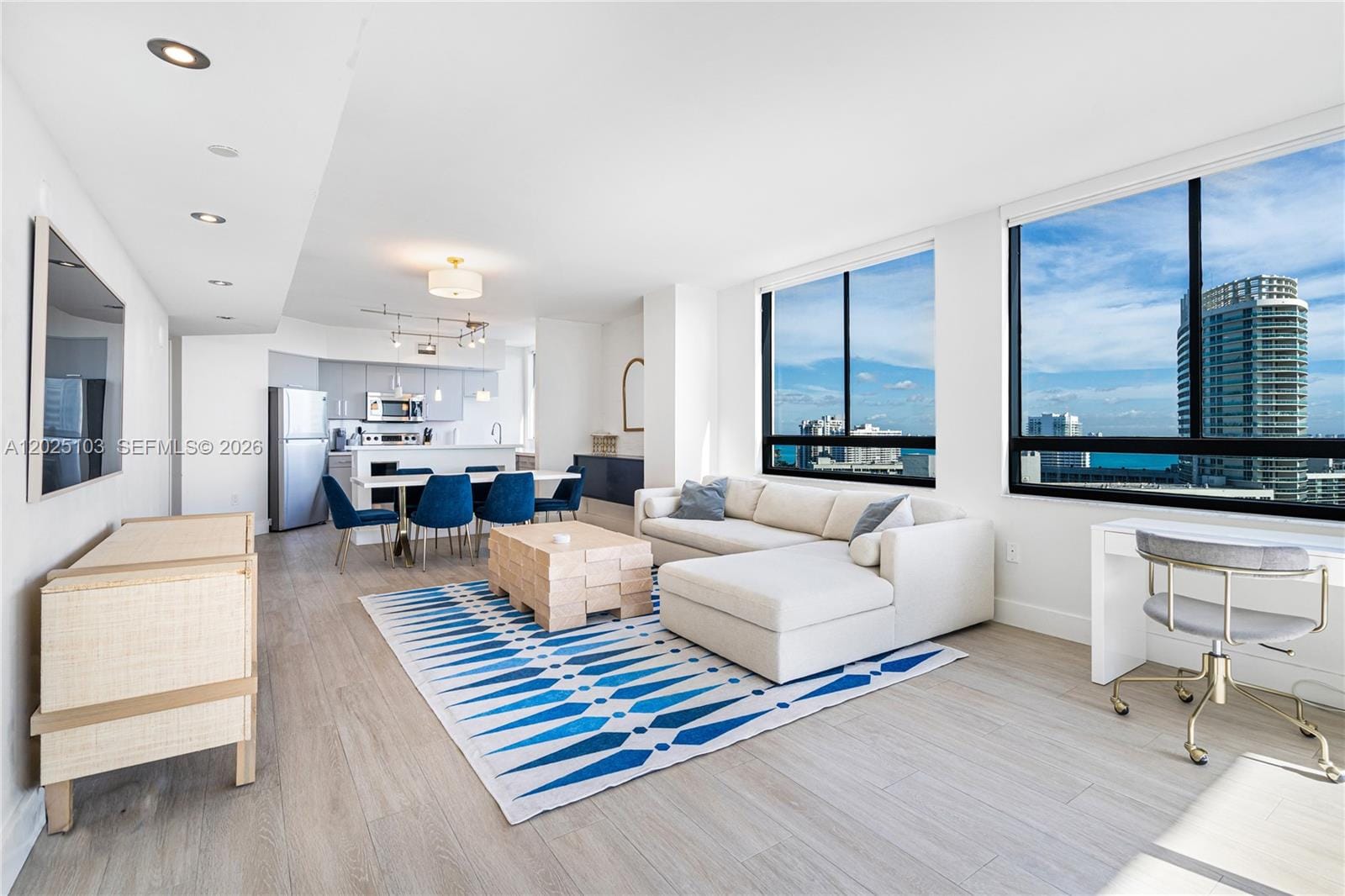 1330 West Avenue 2107 — photo 2
