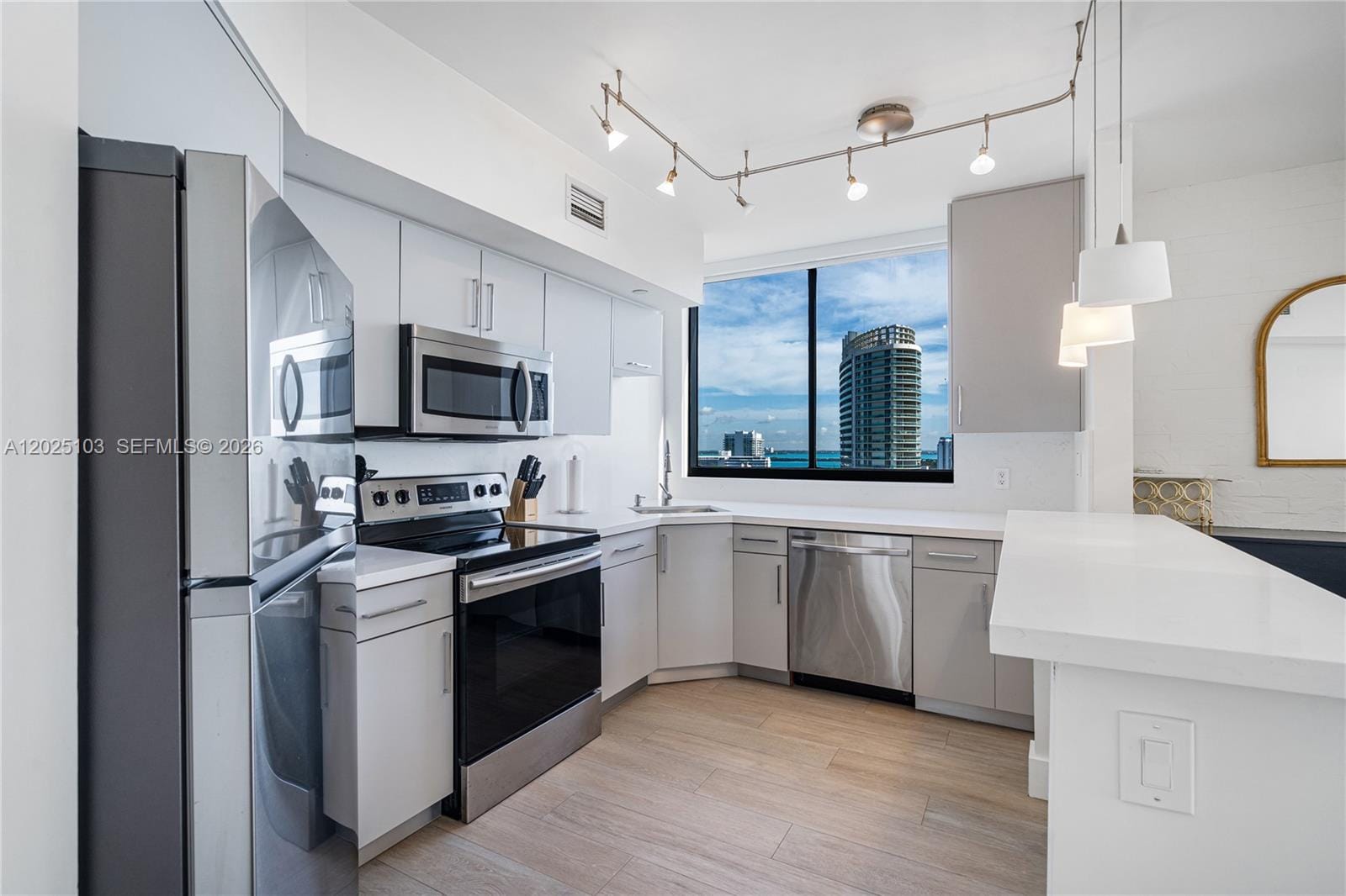 1330 West Avenue 2107 — photo 4