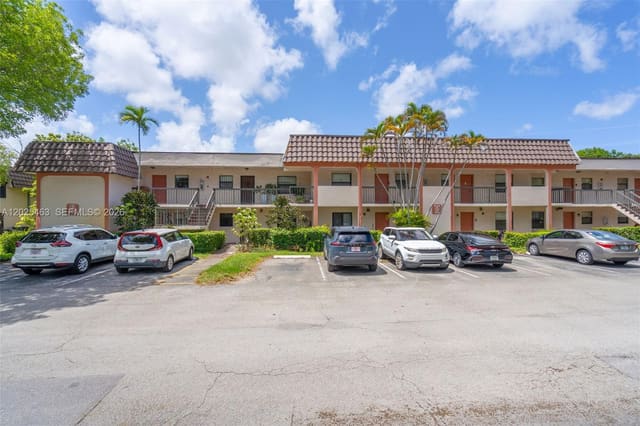 841 NE 207th Lane 3201, Miami, FL 33179