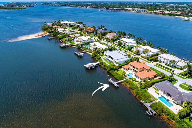 1650 Lands End Road, sold in Point Manalapan 10, Manalapan, FL