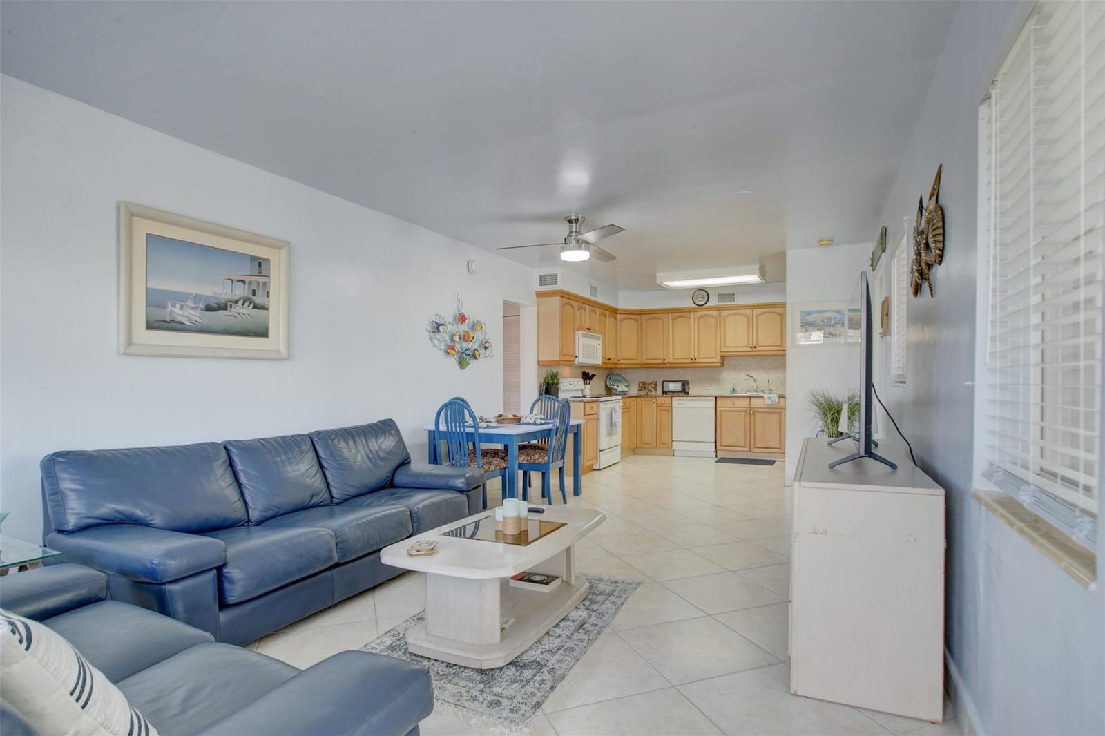 999 N Riverside Drive 11 — photo 5