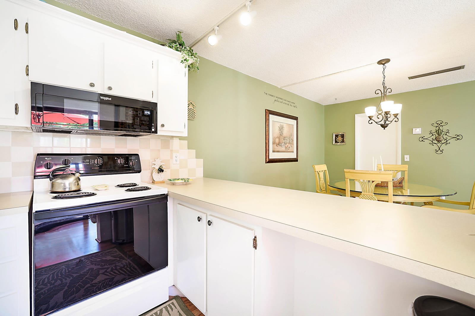 825 Center Street 11c — photo 11