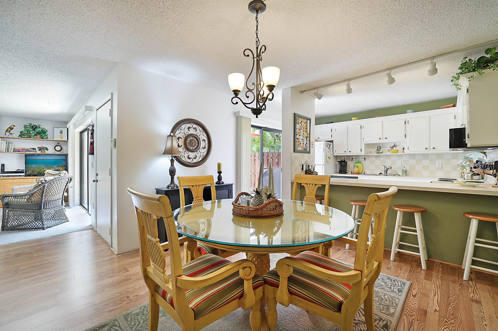 825 Center Street 11c — photo 10