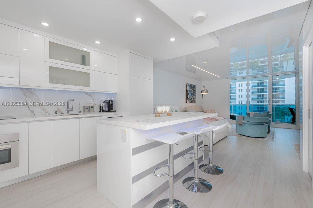 2301 Collins Avenue 811, Miami Beach, FL 33139, Miami Beach