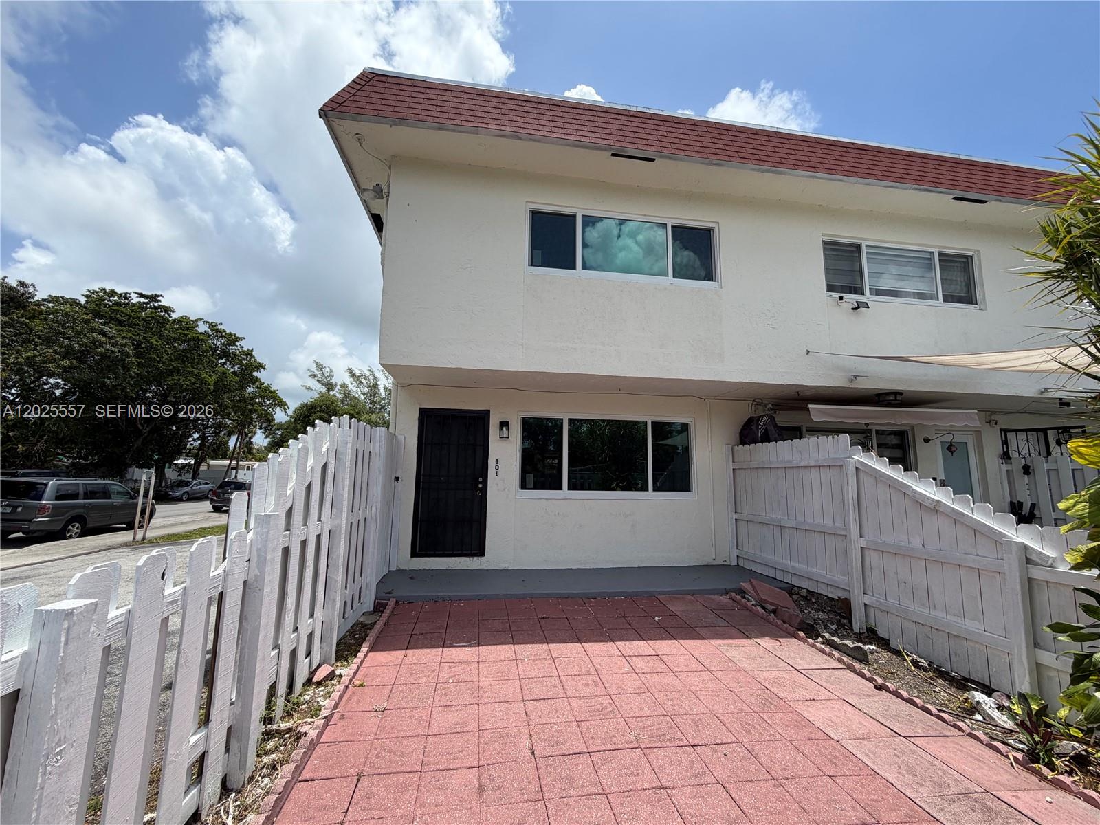 1450 NE 151st Street 101, Miami, FL 33162