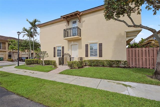 12853 SW 135th Street, Miami, FL 33186