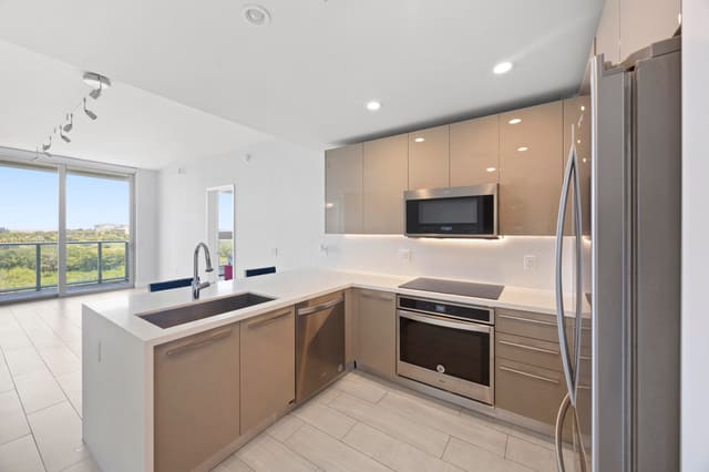 2000 Metropica Way 802, Metropica, Sunrise, FL