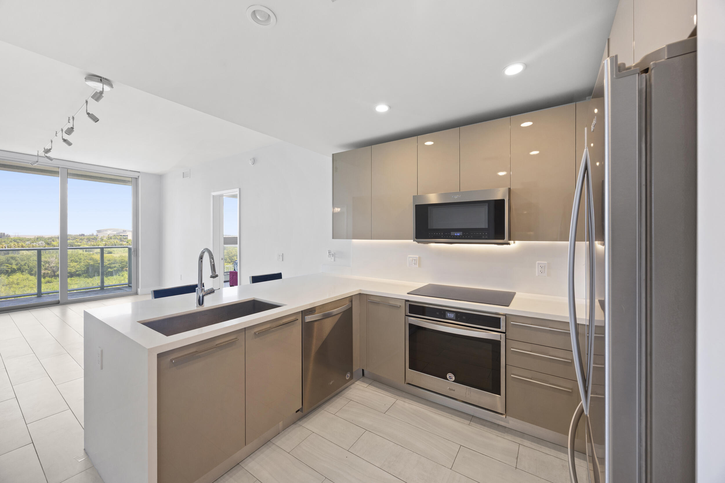 2000 Metropica Way 802, Sunrise, FL 33323, Sunrise
