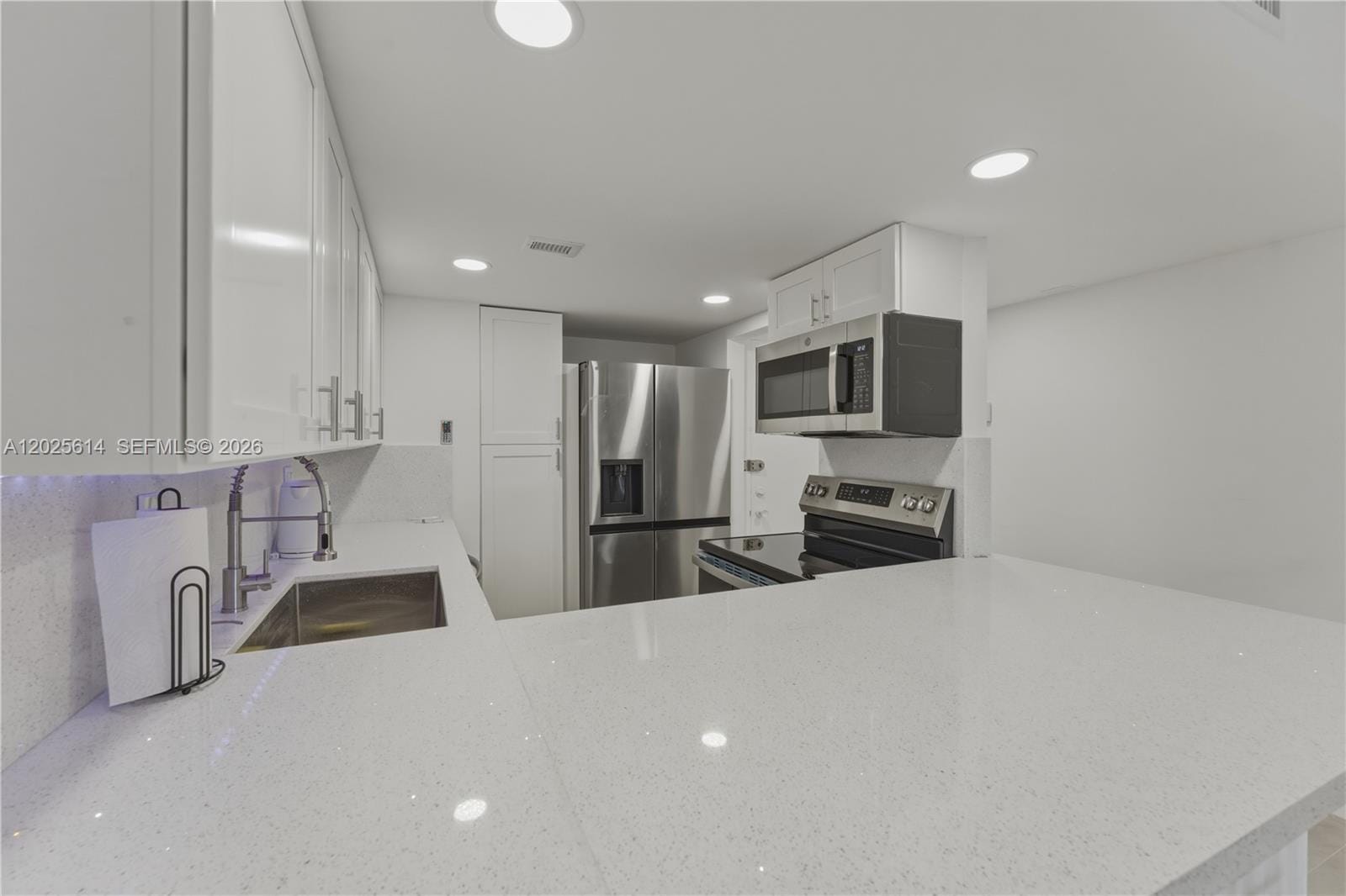 3702 NE 171st Street 17 — photo 4