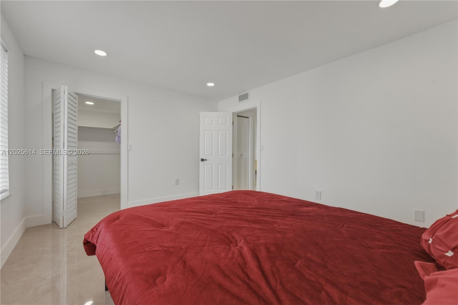 3702 NE 171st Street 17 — photo 10