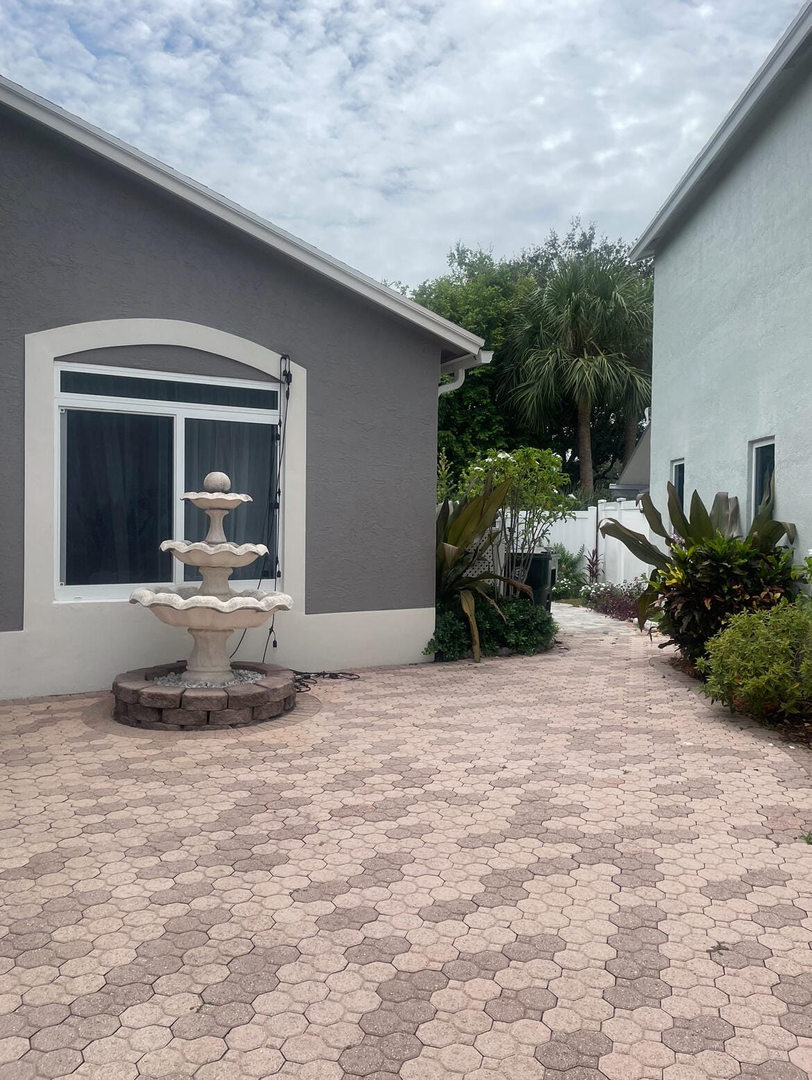 4251 Pine Hollow Circle — photo 2