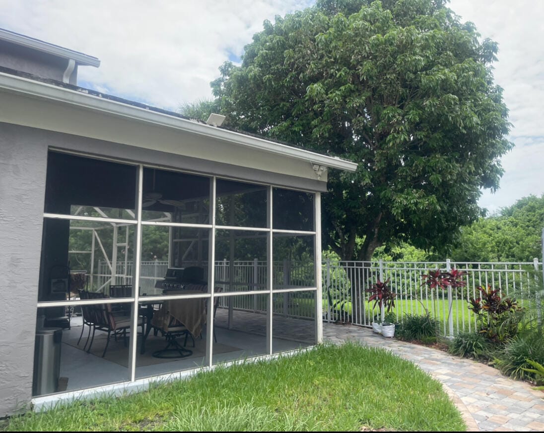 4251 Pine Hollow Circle — photo 12