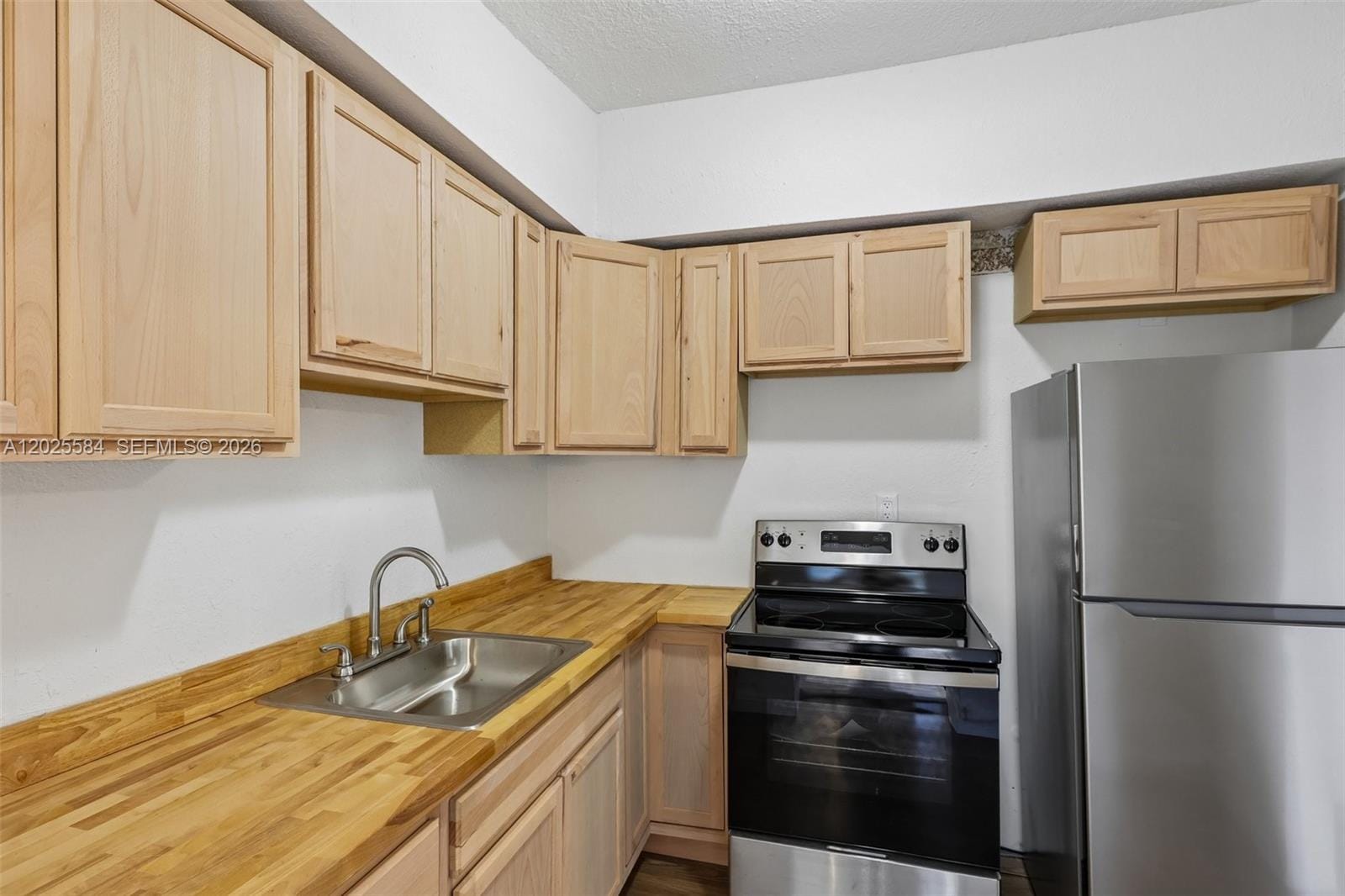 1045 NW 115th Street, Miami, FL 33168 photo 11