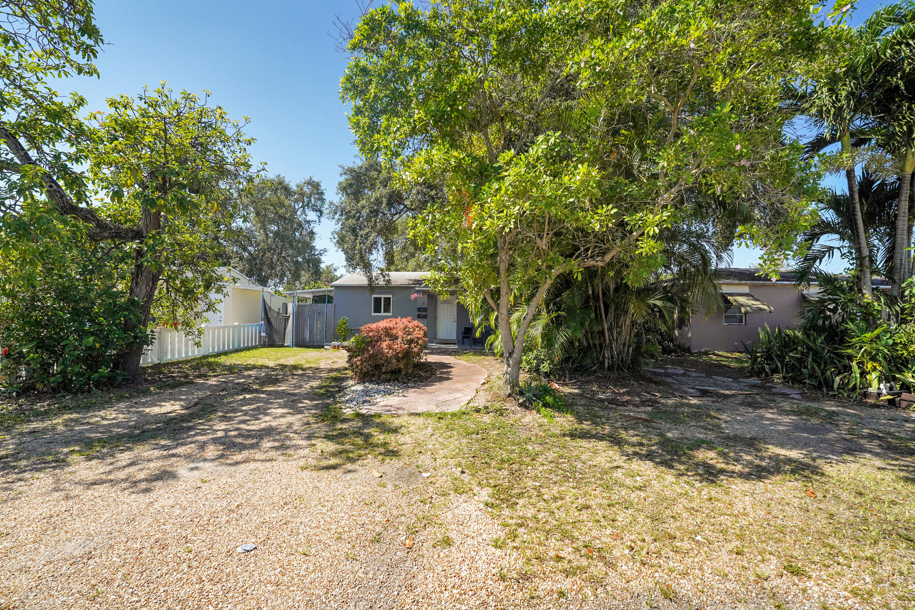 2620 Harding Street, Hollywood, FL 33020, Hollywood