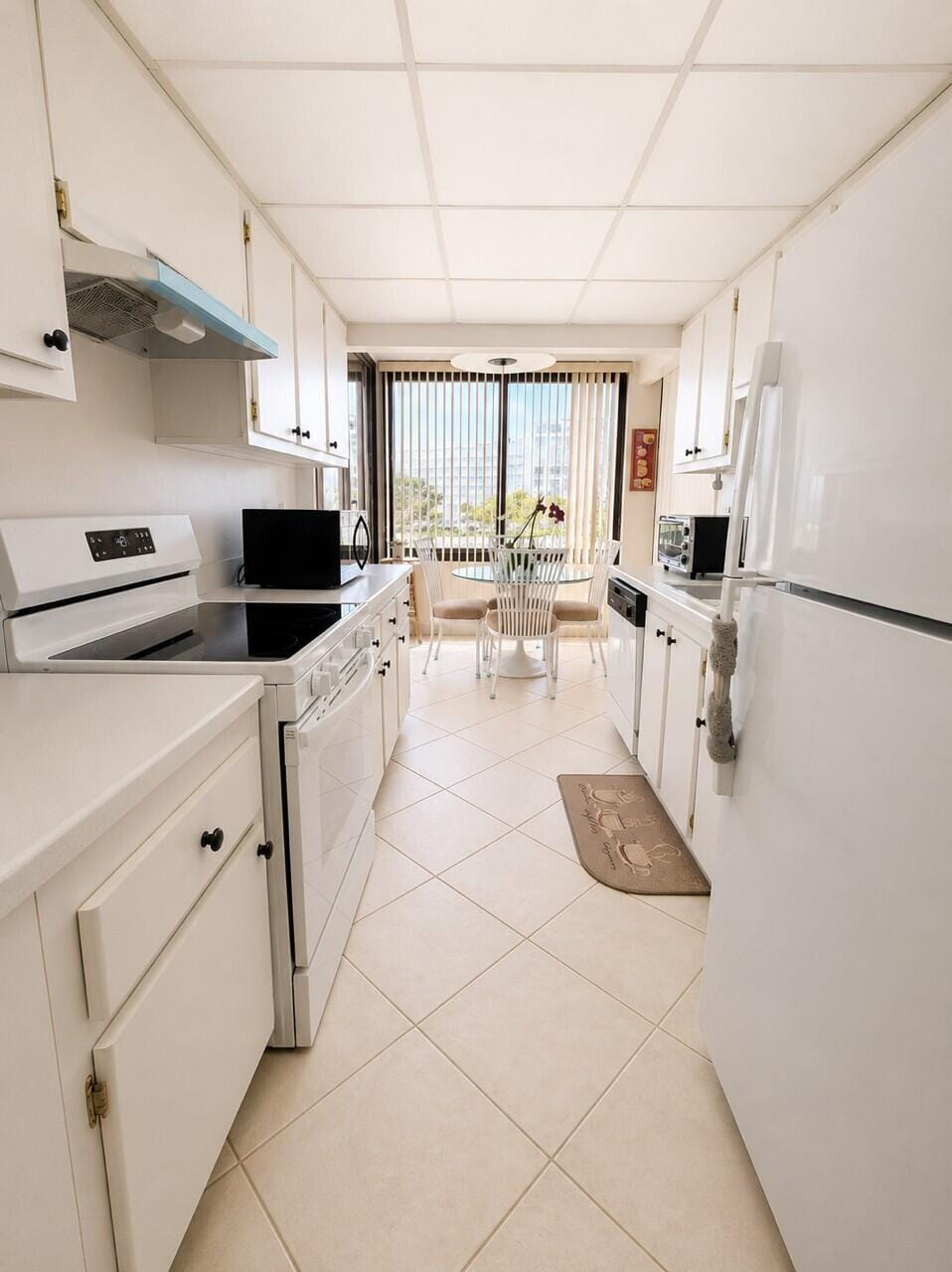 3589 S Ocean Boulevard 404, South Palm Beach, FL 33480 photo 17