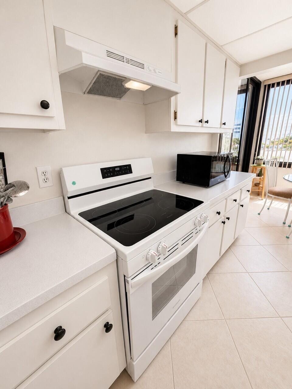 3589 S Ocean Boulevard 404, South Palm Beach, FL 33480 photo 19