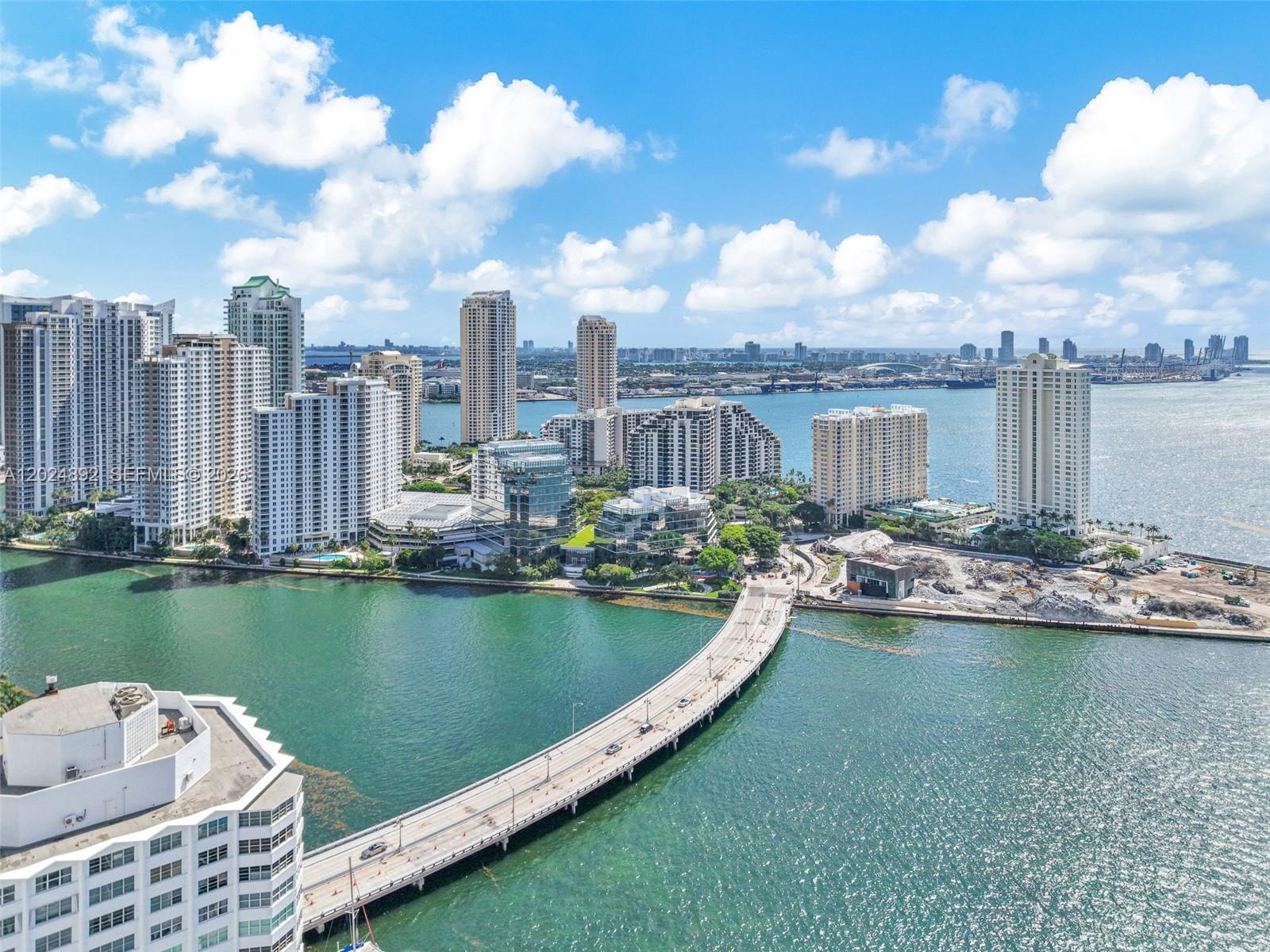 950 Brickell Bay Drive 4204, Miami, FL 33131, Miami