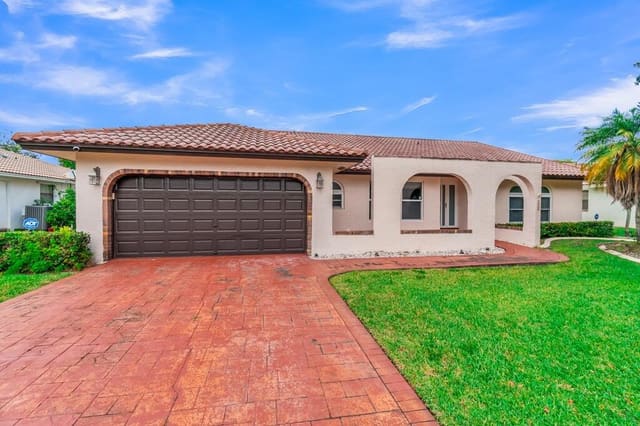 895 NW 110th Lane, Cypress Lakes, Coral Springs, FL