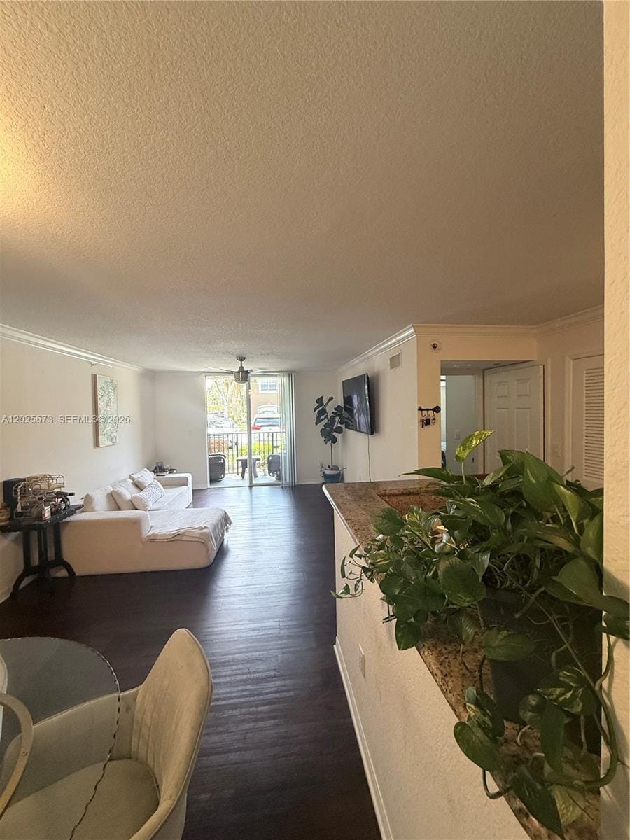 15065 Michelangelo Boulevard 105 — photo 9