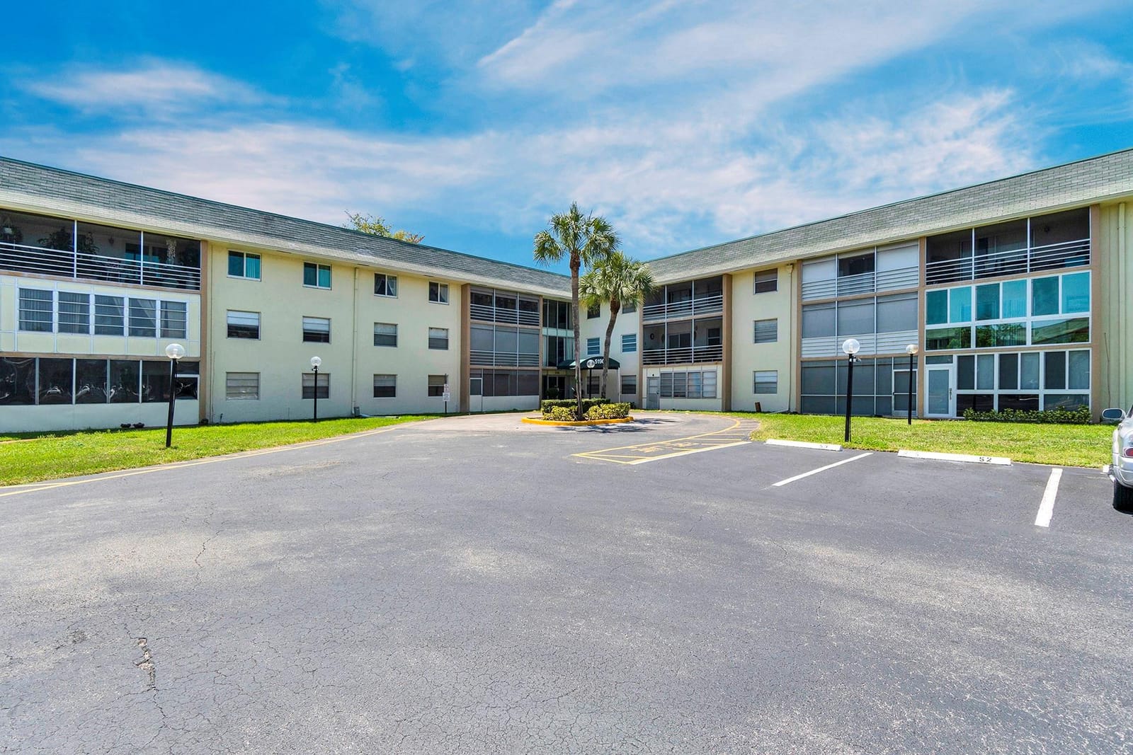 5190 E Sabal Palm Boulevard 304 — photo 3