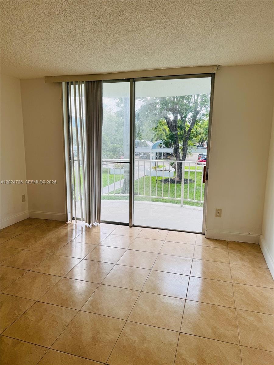 486 NW 165th St Road B-201, Miami, FL 33169 photo 26