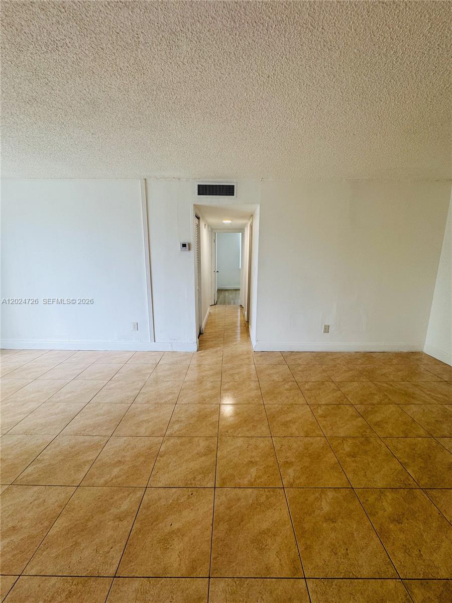 486 NW 165th St Road B201, Miami, FL 33169, Miami
