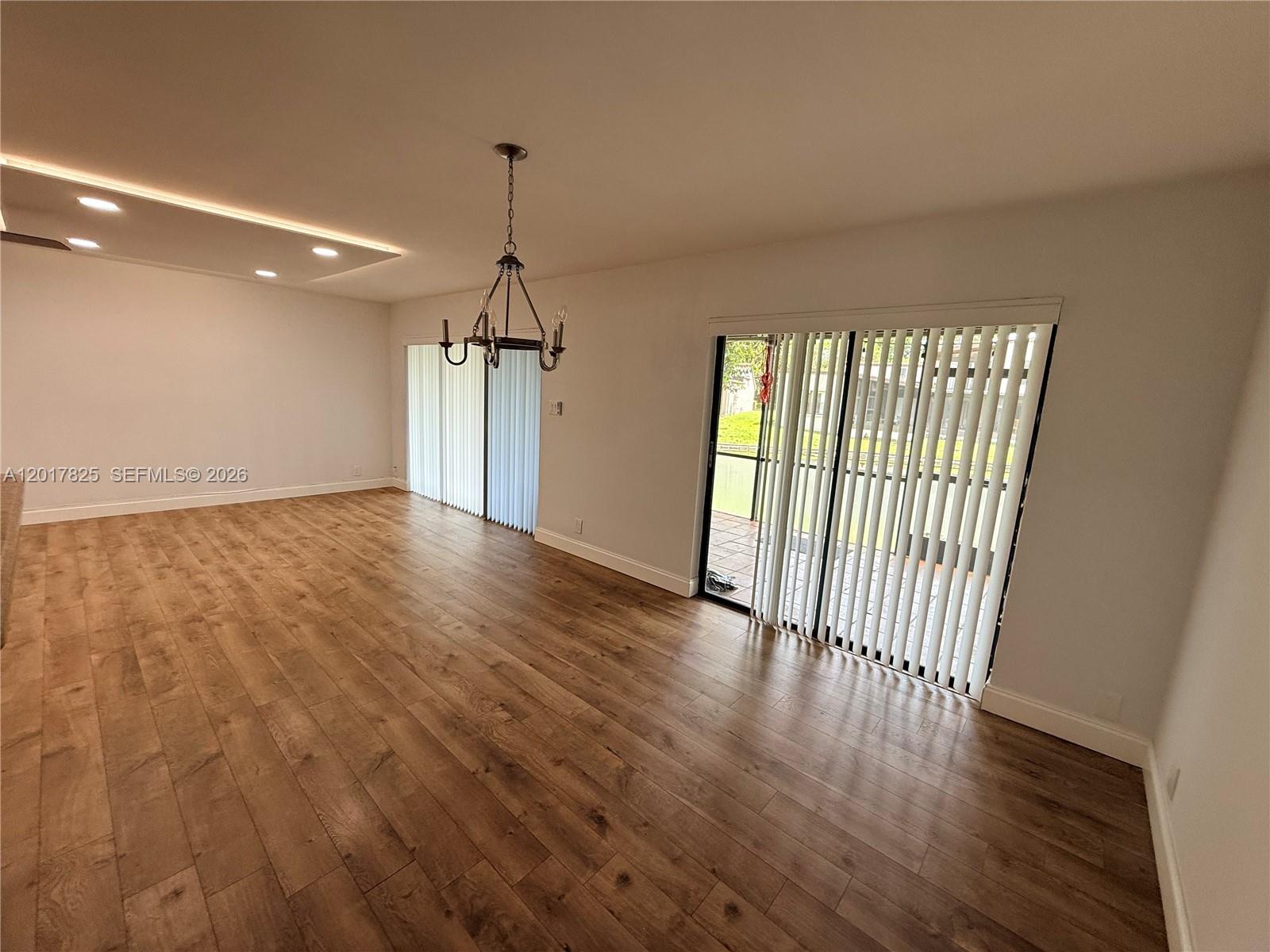 9717 N New River Canal Road 406 — photo 7