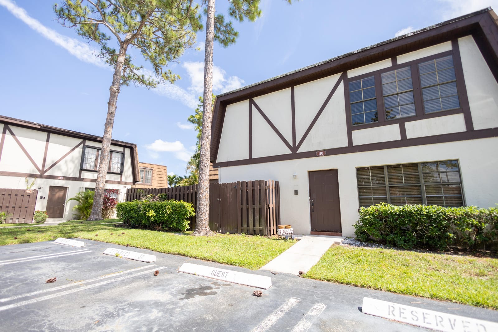 110 Weybridge Circle A — photo 2