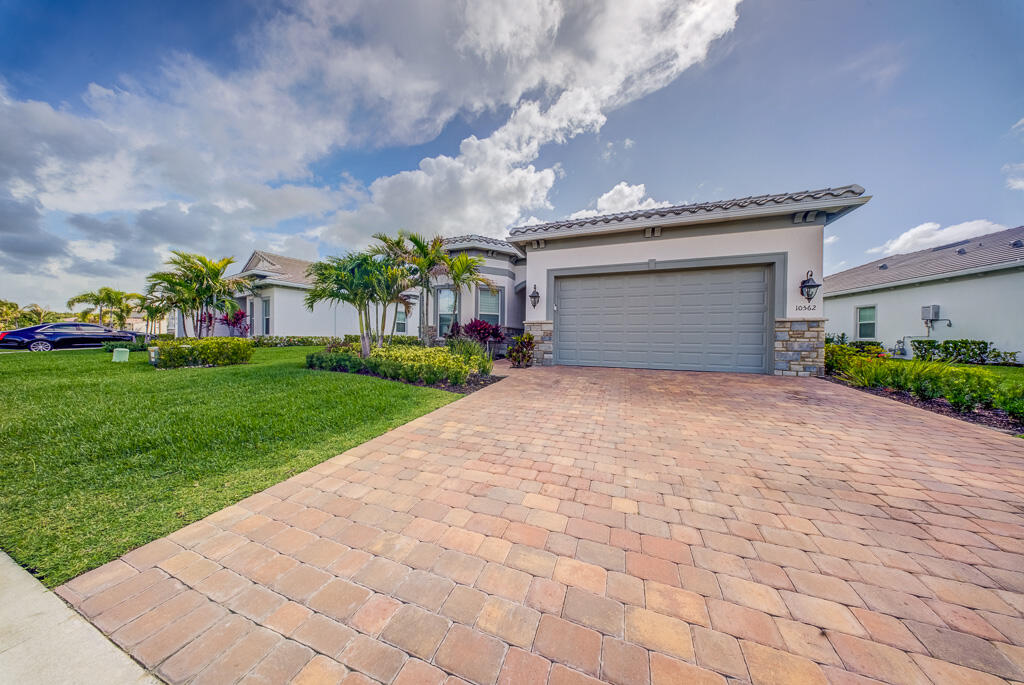 10562 Northbrook Circle, Palm Beach Gardens, FL 33412, Palm Beach Gardens