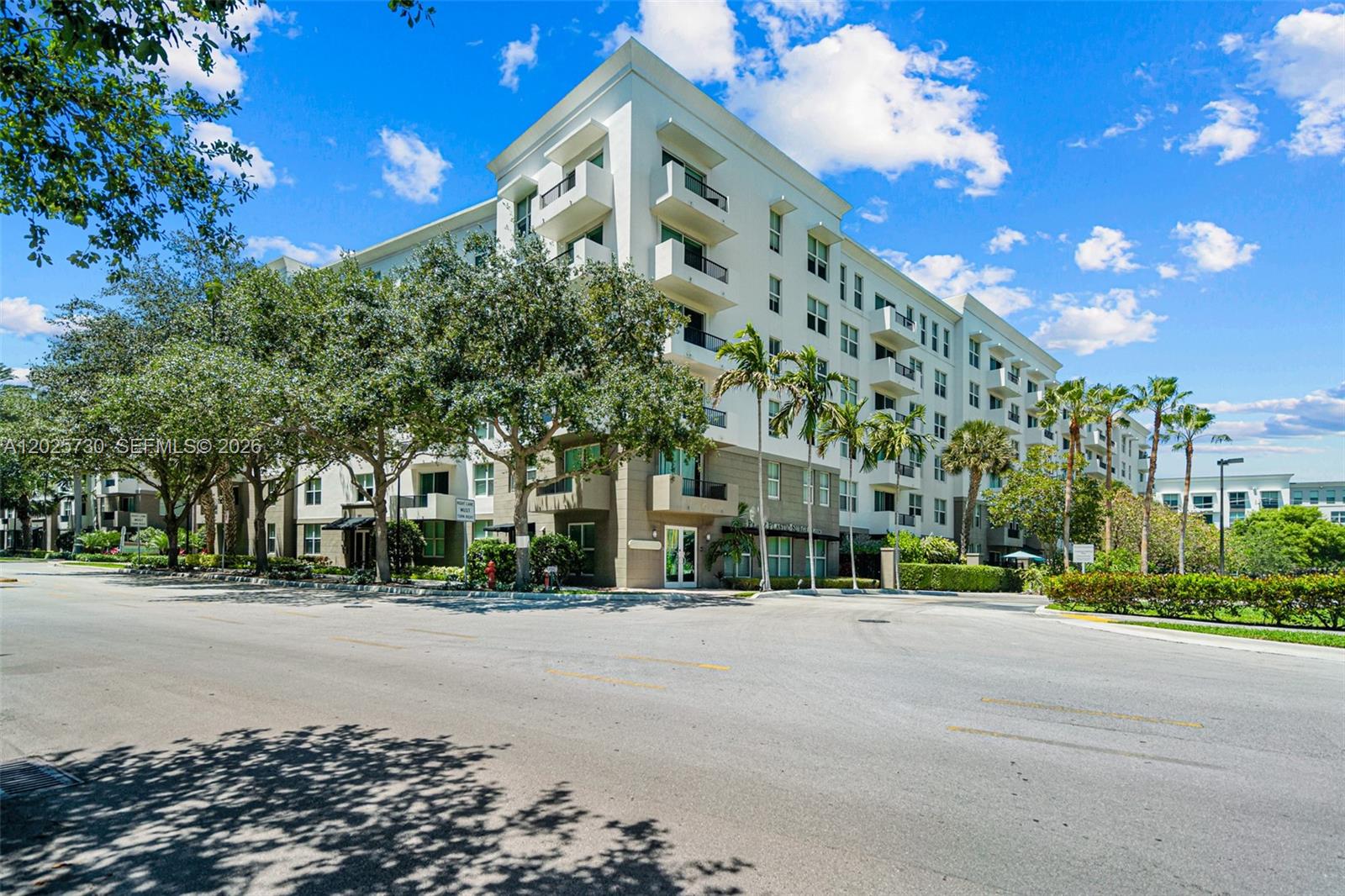 2421 NE 65th Street 408, Fort Lauderdale, FL 33308, Fort Lauderdale