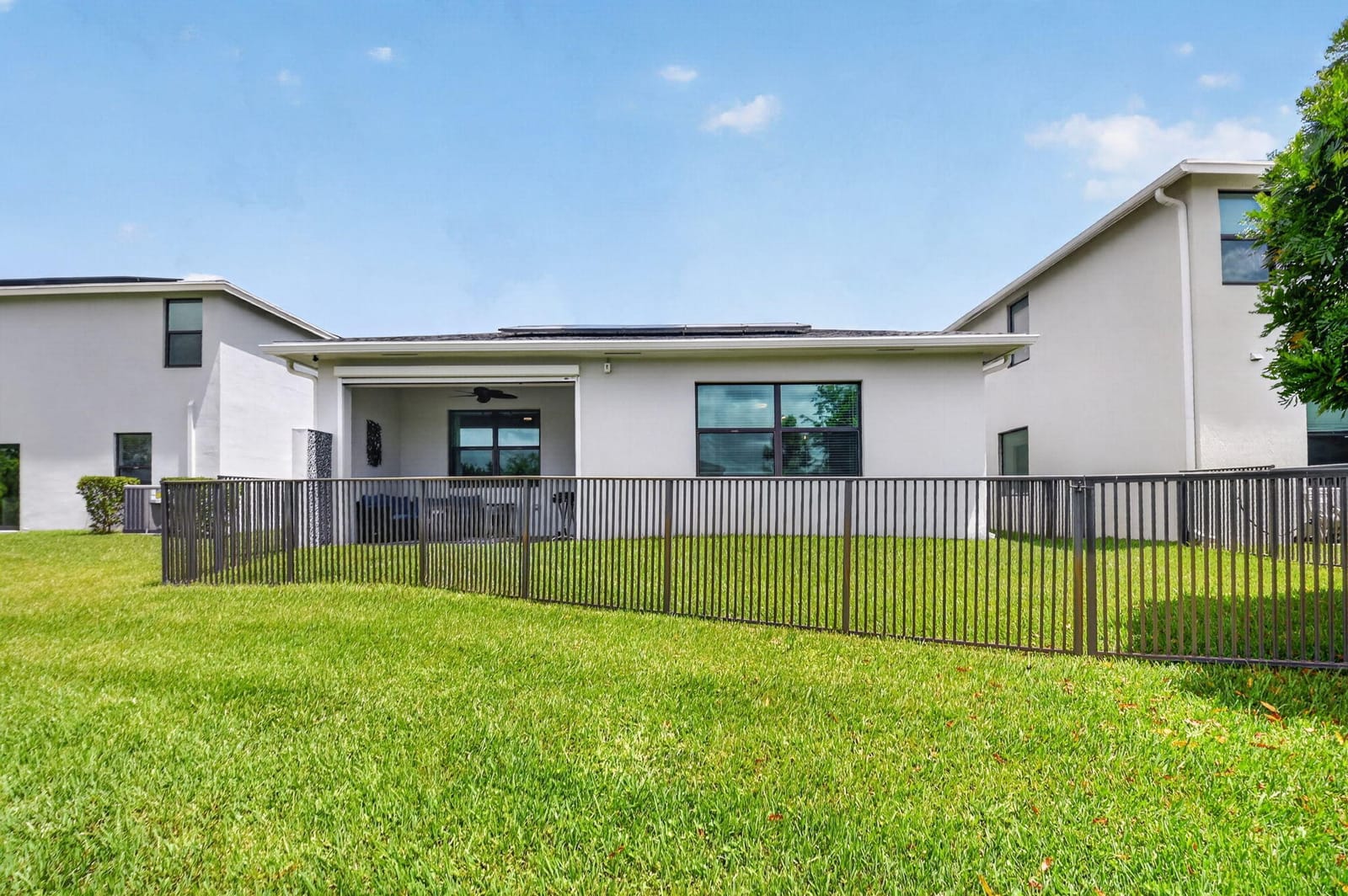 6026 Henderson Way, West Palm Beach, FL 33415 photo 29