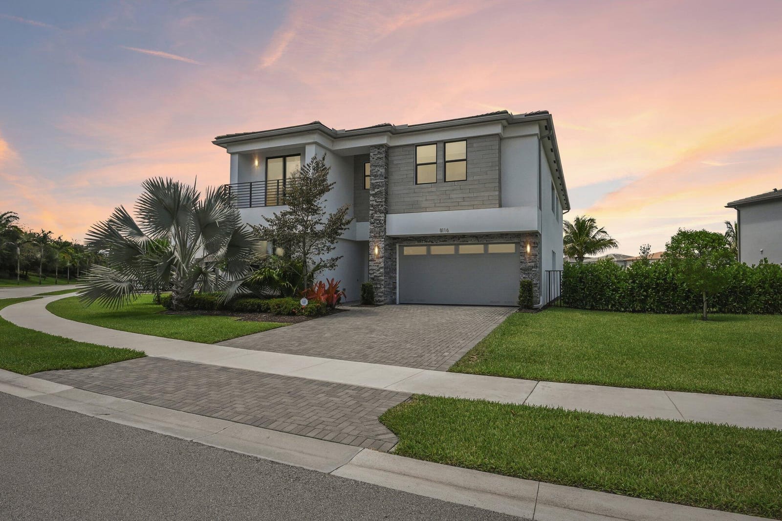 8116 Laurel Falls Drive — photo 3