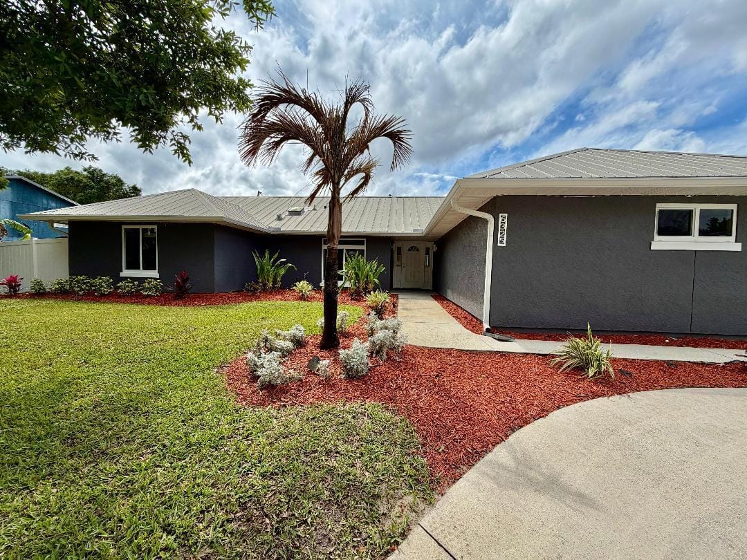 6325 6th Street, Vero Beach, FL 32968 photo 1
