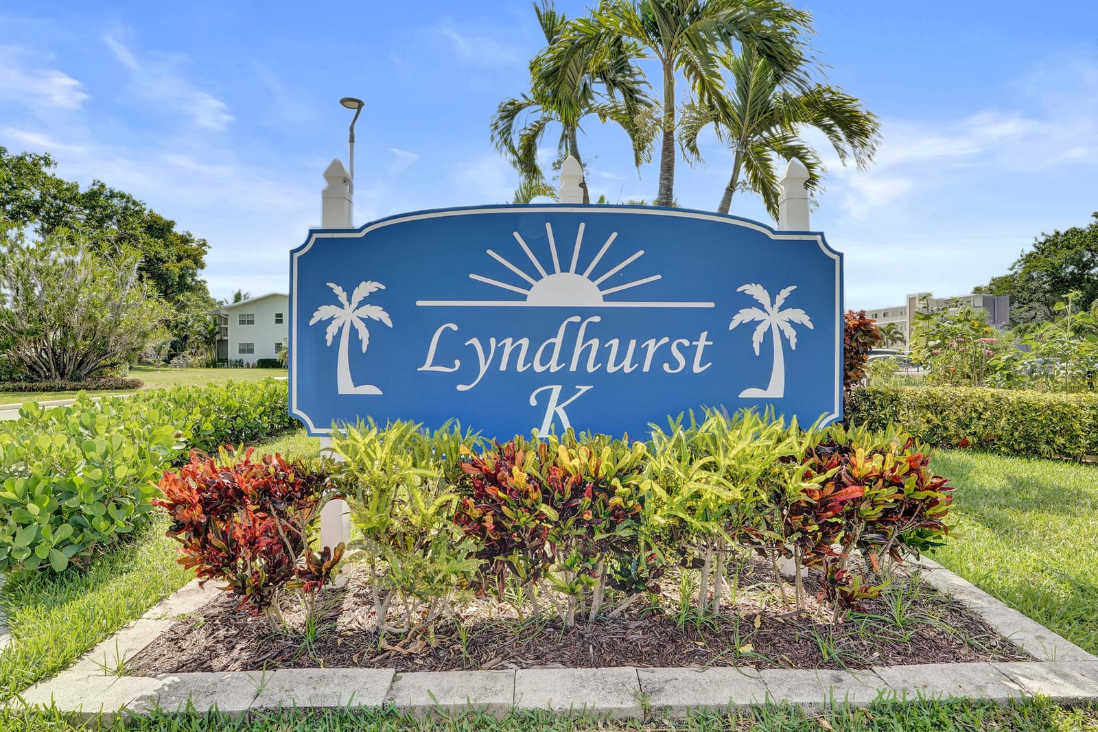 2049 Lyndhurst K 2049 — photo 4