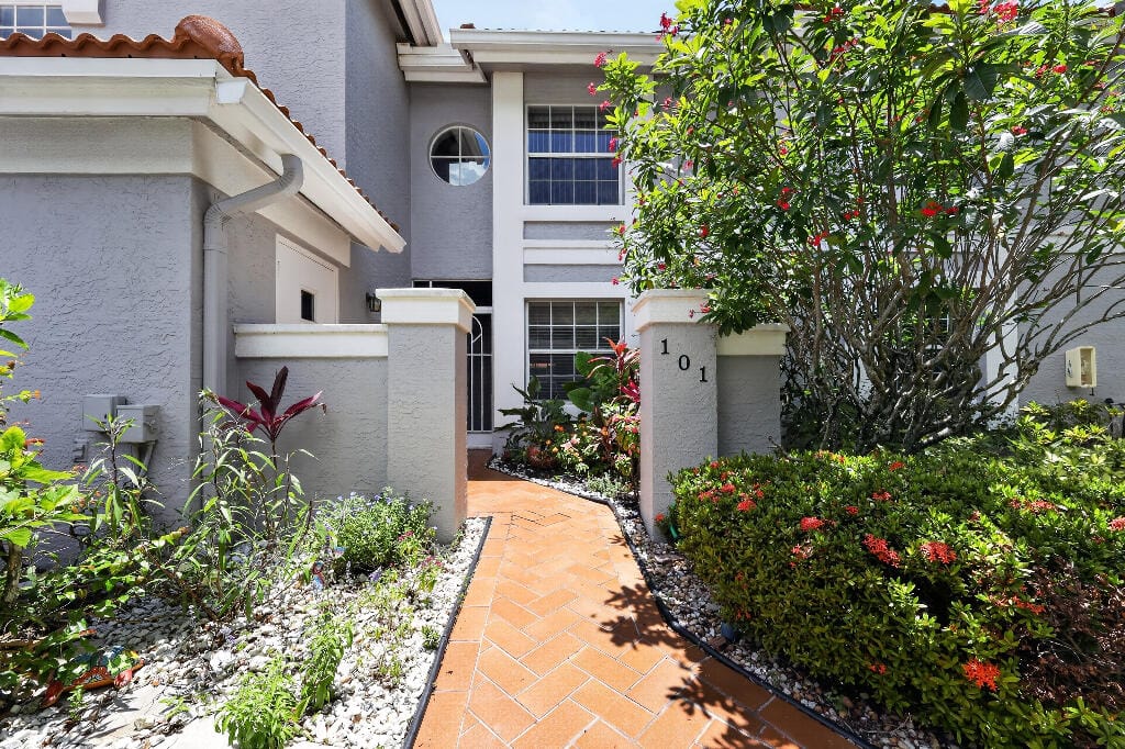 7634 Majestic Palm Drive 101, Boynton Beach, FL 33437 photo 3