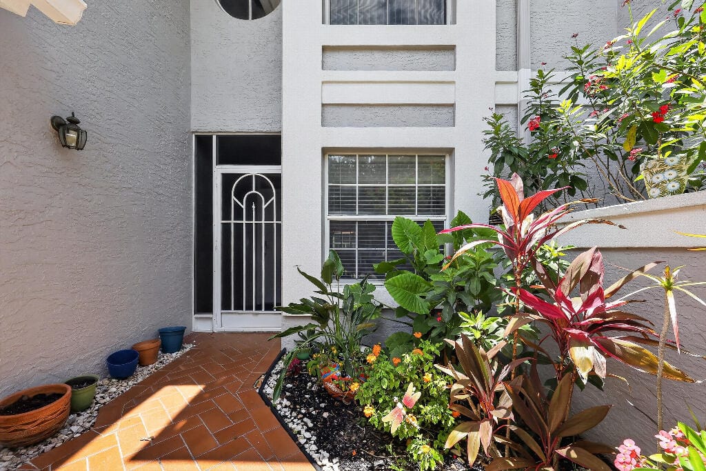 7634 Majestic Palm Drive 101, Boynton Beach, FL 33437 photo 4