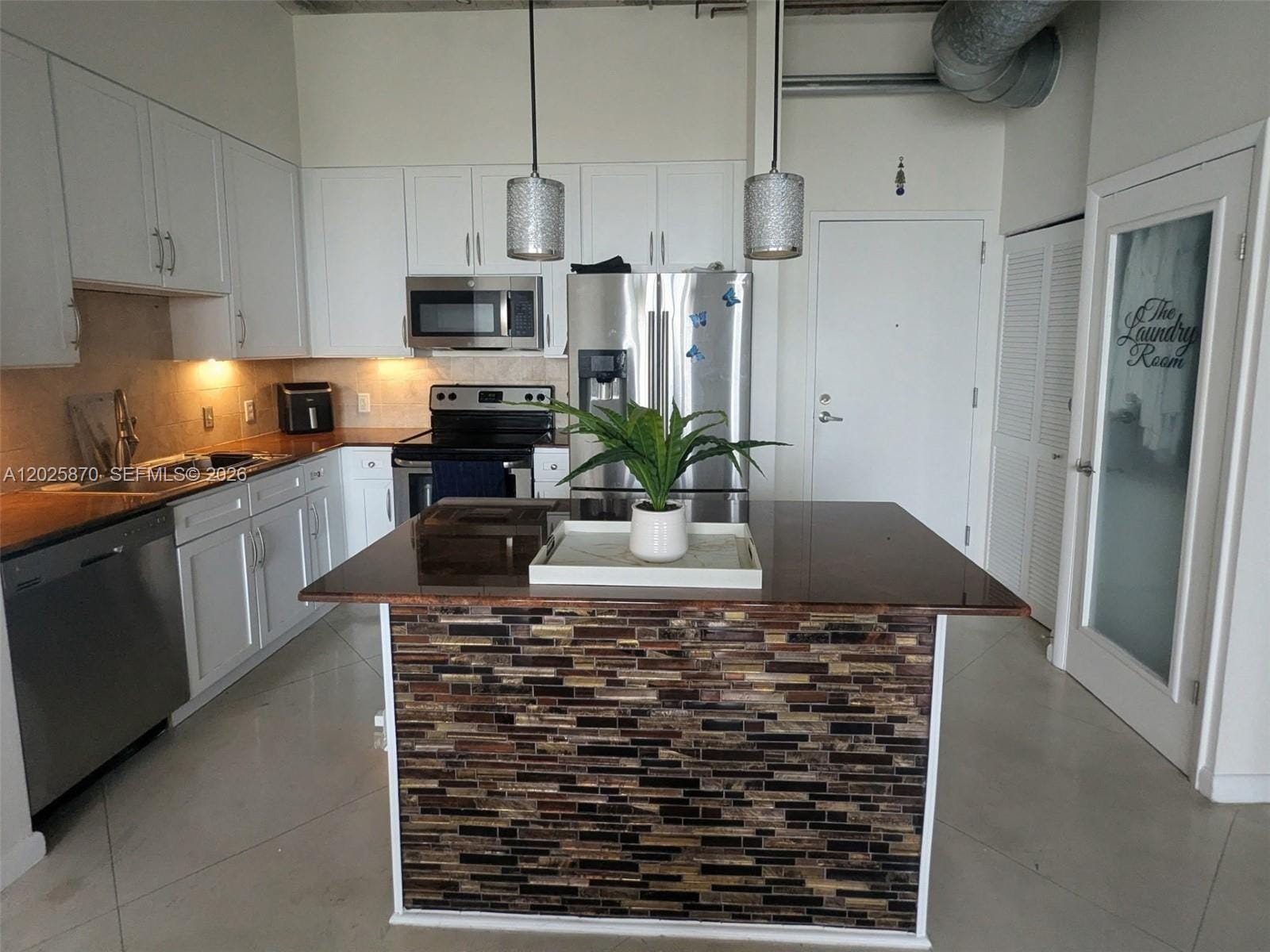 2001 Biscayne Boulevard 3506 — photo 4