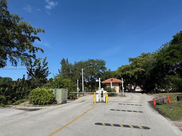 6101 N Falls Circle Drive 312, Inverrary Country Club, Lauderhill, FL