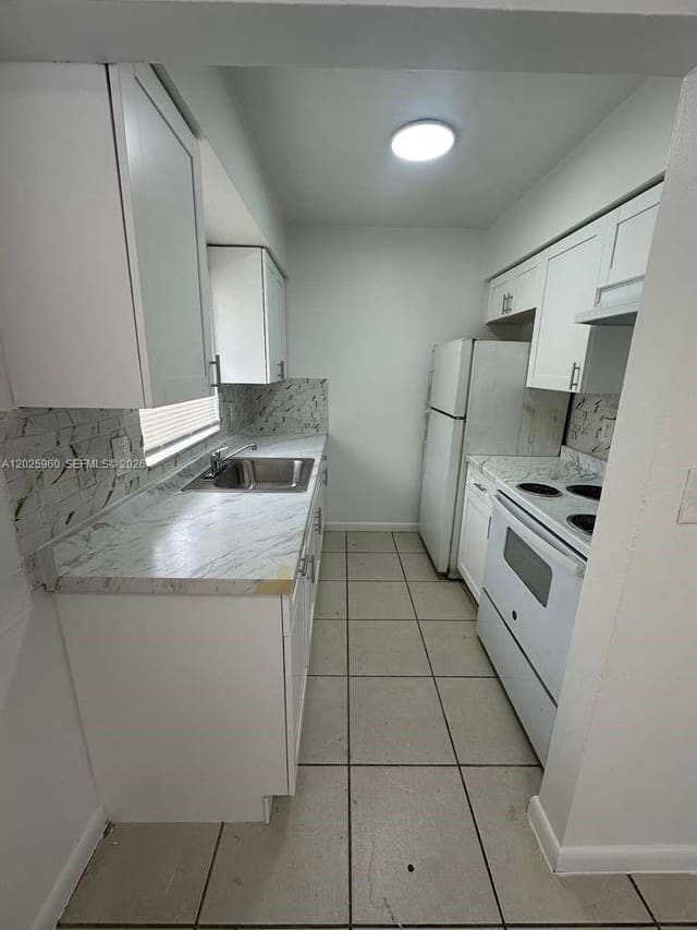 3961 NW 30th Terrace 1, Lauderdale Lakes, FL 33309