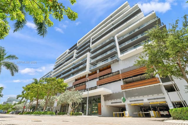 2960 NE 207th Street 1108, Aventura, FL 33180