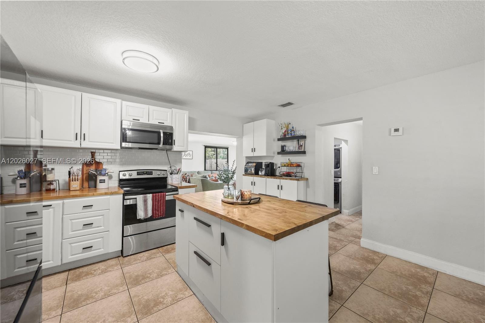 1611 SW 67th Avenue, North Lauderdale, FL 33068 photo 8