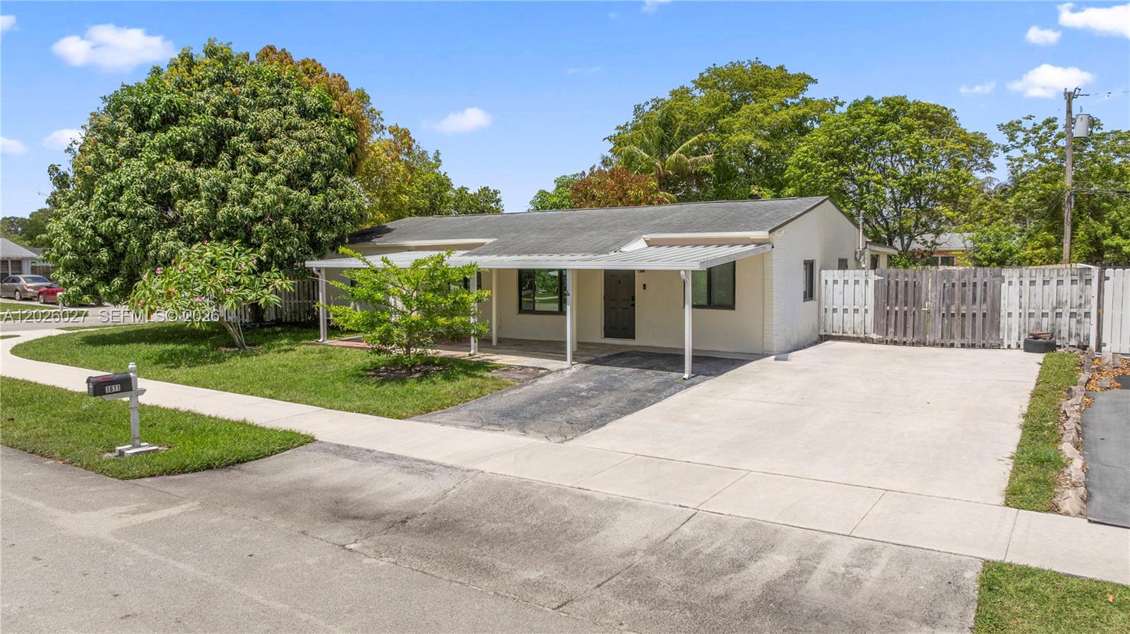 1611 SW 67th Avenue, North Lauderdale, FL 33068, North Lauderdale