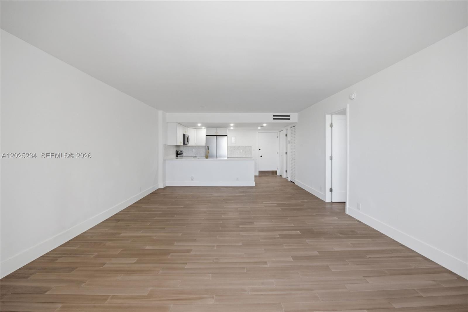5 Island Avenue 2F — photo 8